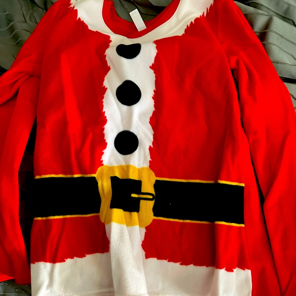 Mrs. Claus shirt.